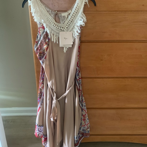 Ryu Beige Crochet Print Tie Dress - Picture 4 of 4